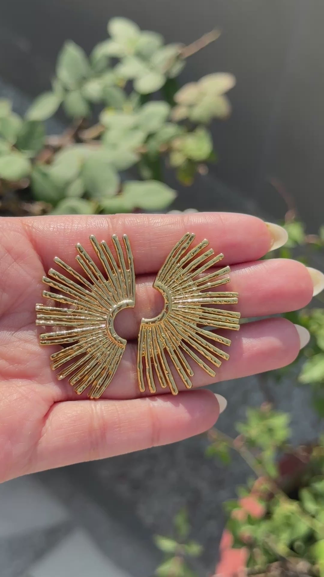 Aura Rays Earrings